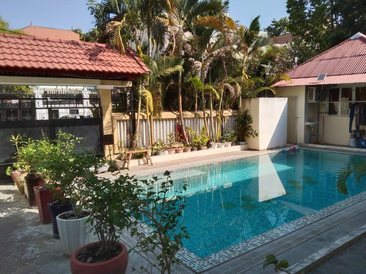 Room 12 - Studio In A Villa 5Mn Walk From The Royal Palace With Swimming Pool Phnom Penh Luaran gambar
